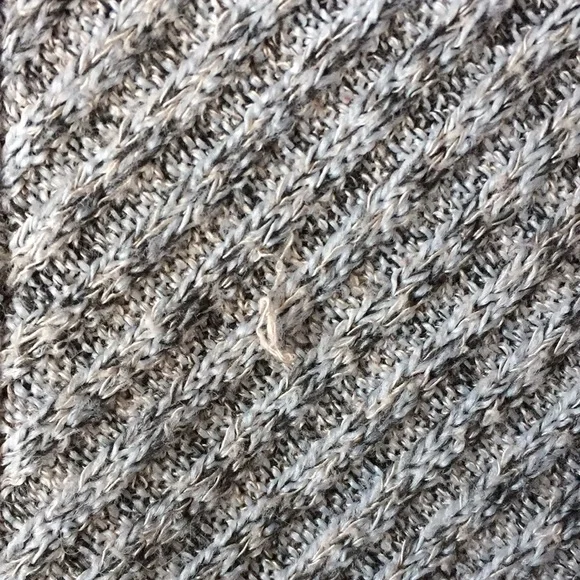 Green Envelope | Open-Back Top - Picture 5 of 9